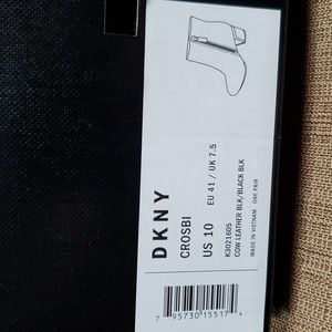 NEW DKNY Crosbi Black Bootie w/Gold Accents US 10 / EU 41